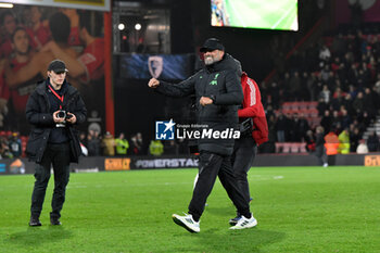 2024-01-21 - Liverpool manager Jurgen Klopp celebrates in front of the fans at full time during the English championship Premier League football match between Bournemouth and Liverpool on 21 January 2024 at the Vitality Stadium in Bournemouth, England - FOOTBALL - ENGLISH CHAMP - BOURNEMOUTH V LIVERPOOL - ENGLISH PREMIER LEAGUE - SOCCER