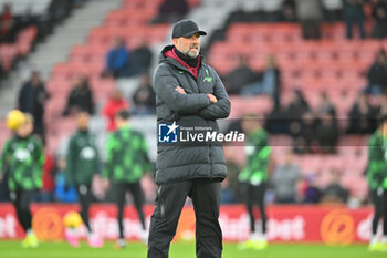 2024-01-21 - Liverpool manager Jurgen Klopp watching the players warm up ahead of the English championship Premier League football match between Bournemouth and Liverpool on 21 January 2024 at the Vitality Stadium in Bournemouth, England - FOOTBALL - ENGLISH CHAMP - BOURNEMOUTH V LIVERPOOL - ENGLISH PREMIER LEAGUE - SOCCER