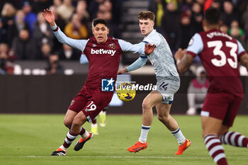 2024-02-01 - Edson Alvarez of West Ham and Alex Scott of Bournemouth during the English championship Premier League football match between West Ham United and Bournemouth on 1 February 2024 at the London Stadium in London, England - FOOTBALL - ENGLISH CHAMP - WEST HAM V BOURNEMOUTH - ENGLISH PREMIER LEAGUE - SOCCER