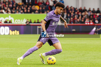 2024-02-17 - Luis Diaz of Liverpool during the English championship Premier League football match between Brentford and Liverpool on 17 February 2024 at Gtech Community Stadium in Brentford, England - FOOTBALL - ENGLISH CHAMP - BRENTFORD V LIVERPOOL - ENGLISH PREMIER LEAGUE - SOCCER