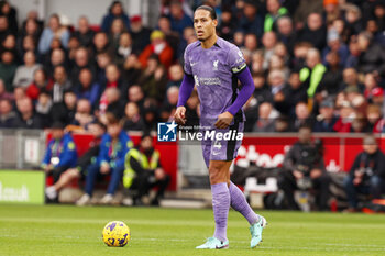 2024-02-17 - Virgil van Dijk of Liverpool during the English championship Premier League football match between Brentford and Liverpool on 17 February 2024 at Gtech Community Stadium in Brentford, England - FOOTBALL - ENGLISH CHAMP - BRENTFORD V LIVERPOOL - ENGLISH PREMIER LEAGUE - SOCCER