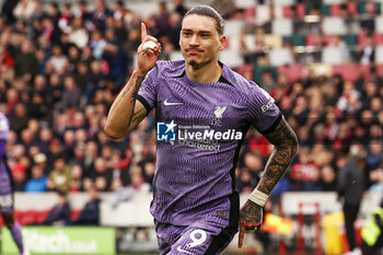 2024-02-17 - Darwin Nunez of Liverpool celebrates his goal 0-1 during the English championship Premier League football match between Brentford and Liverpool on 17 February 2024 at Gtech Community Stadium in Brentford, England - FOOTBALL - ENGLISH CHAMP - BRENTFORD V LIVERPOOL - ENGLISH PREMIER LEAGUE - SOCCER