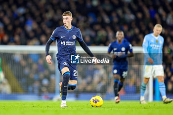 2024-02-18 - Cole Palmer (20) of Chelsea during the English championship Premier League football match between Manchester City and Chelsea on 17 February 2024 at the Etihad Stadium in Manchester, England - FOOTBALL - ENGLISH CHAMP - MANCHESTER CITY V CHELSEA - ENGLISH PREMIER LEAGUE - SOCCER