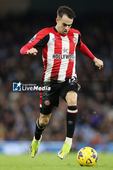 2024-02-20 - Sergio Reguilon of Brentford during the English championship Premier League football match between Manchester City and Brentford on 20 February 2024 at the Etihad Stadium in Manchester, England - FOOTBALL - ENGLISH CHAMP - MANCHESTER CITY V BRENTFORD - ENGLISH PREMIER LEAGUE - SOCCER