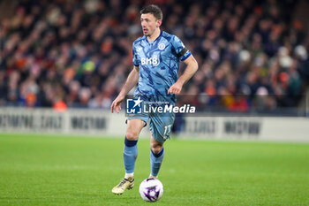 2024-03-02 - Aston Villa Defender Clément Lenglet (17) during the English championship Premier League football match between Luton Town and Aston Villa on 2 March 2024 at Kenilworth Road in Luton, England - FOOTBALL - ENGLISH CHAMP - LUTON TOWN V ASTON VILLA - ENGLISH PREMIER LEAGUE - SOCCER