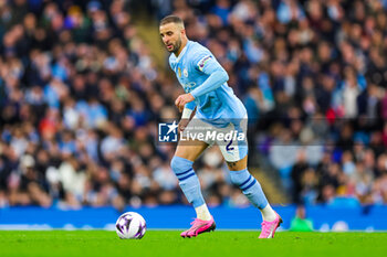 2024-03-04 - Kyle Walker (2) of Manchester City during the English championship Premier League football match between Manchester City and Manchester United on 3 March 2024 at the Etihad Stadium in Manchester, England - FOOTBALL - ENGLISH CHAMP - MANCHESTER CITY V MANCHESTER UNITED - ENGLISH PREMIER LEAGUE - SOCCER