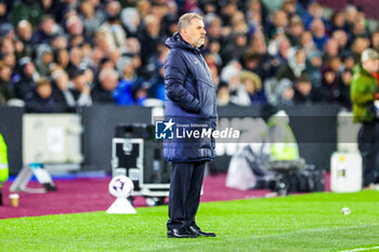 2024-04-03 - Ange Postecoglou Manager of Tottenham Hotspur during the English championship Premier League football match between West Ham United and Tottenham Hotspur on 2 April 2024 at the London Stadium in London, England - FOOTBALL - ENGLISH CHAMP - WEST HAM V TOTTENHAM - ENGLISH PREMIER LEAGUE - SOCCER