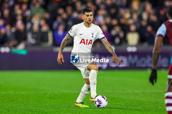 2024-04-03 - Cristian Romero (17) of Tottenham Hotspur during the English championship Premier League football match between West Ham United and Tottenham Hotspur on 2 April 2024 at the London Stadium in London, England - FOOTBALL - ENGLISH CHAMP - WEST HAM V TOTTENHAM - ENGLISH PREMIER LEAGUE - SOCCER
