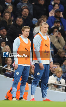 2024-04-03 - Kevin De Bruyne of Manchester City and Erling Haaland of Manchester City warm up during the English championship Premier League football match between Manchester City and Aston Villa on 3 April 2024 at the Etihad Stadium in Manchester, England - FOOTBALL - ENGLISH CHAMP - MANCHESTER CITY V ASTON VILLA - ENGLISH PREMIER LEAGUE - SOCCER