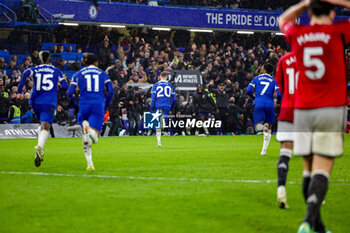 2024-04-05 - Cole Palmer (20) of Chelsea scores a goal and celebrates 4-3 during the English championship Premier League football match between Chelsea and Manchester United on 4 April 2024 at Stamford Bridge in London, England - FOOTBALL - ENGLISH CHAMP - CHELSEA V MANCHESTER UNITED - ENGLISH PREMIER LEAGUE - SOCCER