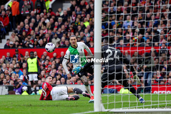 2024-04-07 - Darwin Nunez (9) of Liverpool shoots during the English championship Premier League football match between Manchester United and Liverpool on 7 April 2024 at Old Trafford in Manchester, England - FOOTBALL - ENGLISH CHAMP - MANCHESTER UNITED V LIVERPOOL - ENGLISH PREMIER LEAGUE - SOCCER