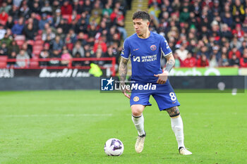 2024-04-07 - Enzo Fernandez (8) of Chelsea during the English championship Premier League football match between Sheffield United and Chelsea on 7 April 2024 at Bramall Lane in Sheffield, England - FOOTBALL - ENGLISH CHAMP - SHEFFIELD UNITED V CHELSEA - ENGLISH PREMIER LEAGUE - SOCCER