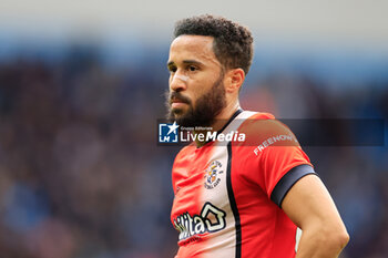2024-04-13 - Andros Townsend (30) of Luton Town during the English championship Premier League football match between Manchester City and Luton Town on 13 April 2024 at the Etihad Stadium in Manchester, England - FOOTBALL - ENGLISH CHAMP - MANCHESTER CITY V LUTON TOWN - ENGLISH PREMIER LEAGUE - SOCCER
