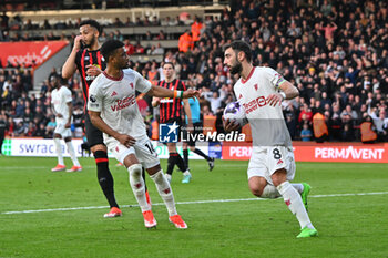 2024-04-13 - Bruno Fernandes (8) of Manchester United celebrates scoring 2-2 during the English championship Premier League football match between Bournemouth and Manchester United on 13 April 2024 at the Vitality Stadium in Bournemouth, England - FOOTBALL - ENGLISH CHAMP - BOURNEMOUTH V MANCHESTER UNITED - ENGLISH PREMIER LEAGUE - SOCCER