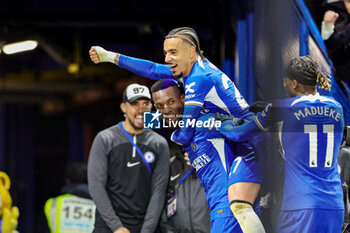 2024-04-16 - Nicolas Jackson (15) of Chelsea scores a goal and celebrates 4-0 during the English championship Premier League football match between Chelsea and Everton on 15 April 2024 at Stamford Bridge in London, England - FOOTBALL - ENGLISH CHAMP - CHELSEA V EVERTON - ENGLISH PREMIER LEAGUE - SOCCER