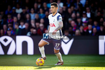 2024-10-28 - Tottenham Hotspur defender Cristian Romero during the English championship Premier League football match between Crystal Palace and Tottenham Hotspur on 27 October 2024 at Selhurst Park in London, England - FOOTBALL - ENGLISH CHAMP - CRYSTAL PALACE V TOTTENHAM - ENGLISH PREMIER LEAGUE - SOCCER