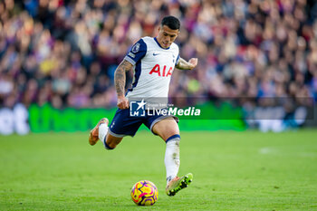 2024-10-28 - Tottenham Hotspur defender Pedro Porro during the English championship Premier League football match between Crystal Palace and Tottenham Hotspur on 27 October 2024 at Selhurst Park in London, England - FOOTBALL - ENGLISH CHAMP - CRYSTAL PALACE V TOTTENHAM - ENGLISH PREMIER LEAGUE - SOCCER