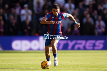 2024-10-28 - Crystal Palace defender Daniel Muñoz during the English championship Premier League football match between Crystal Palace and Tottenham Hotspur on 27 October 2024 at Selhurst Park in London, England - FOOTBALL - ENGLISH CHAMP - CRYSTAL PALACE V TOTTENHAM - ENGLISH PREMIER LEAGUE - SOCCER