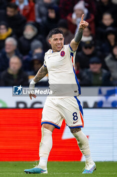 2024-11-23 - Chelsea midfielder Enzo Fernandez (8) celebrates his goal 2-0 during the English championship Premier League football match between Leicester City and Chelsea on 23 November 2024 at the King Power Stadium in Leicester, England - FOOTBALL - ENGLISH CHAMP - LEICESTER V CHELSEA - ENGLISH PREMIER LEAGUE - SOCCER