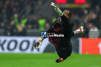 2024-02-15 - Mike Maignan of AC Milan seen in action during UEFA Europa League 2023/24 Play-Off - 1st  leg football match between AC Milan and Rennes Stade Rennais FC at San Siro Stadium, Milan, Italy on February 15, 2024 - AC MILAN VS RENNAIS FC - UEFA EUROPA LEAGUE - SOCCER