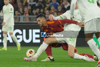 2024-02-22 - Lorenzo Pellegrini (AS Roma);  during the UEFA Europa League 2023-2024 football match between AS Roma and Feyenoord at the Olympic Stadium in Rome on February 22, 2024. - AS ROMA VS FEYENOORD - UEFA EUROPA LEAGUE - SOCCER