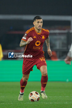 2024-02-22 - Leandro Paredes (AS Roma);  during the UEFA Europa League 2023-2024 football match between AS Roma and Feyenoord at the Olympic Stadium in Rome on February 22, 2024. - AS ROMA VS FEYENOORD - UEFA EUROPA LEAGUE - SOCCER