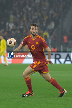 2024-02-22 - Bryan Cristante (AS Roma);  during the UEFA Europa League 2023-2024 football match between AS Roma and Feyenoord at the Olympic Stadium in Rome on February 22, 2024. - AS ROMA VS FEYENOORD - UEFA EUROPA LEAGUE - SOCCER