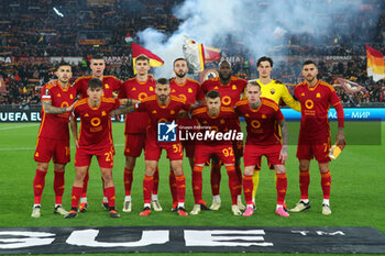 2024-02-22 - Players of Roma pose for a picture before the UEFA Europa League, Play-off, 2nd leg football match between AS Roma and Feyenoord on February 22, 2024 at Stadio Olimpico in Rome, Italy - FOOTBALL - EUROPA LEAGUE - ROMA V FEYENOORD - UEFA EUROPA LEAGUE - SOCCER