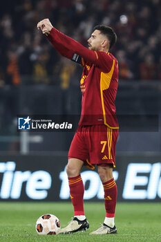 2024-02-22 - Lorenzo Pellegrini of Roma celebrates after scoring 1-1 goal during the UEFA Europa League, Play-off, 2nd leg football match between AS Roma and Feyenoord on February 22, 2024 at Stadio Olimpico in Rome, Italy - FOOTBALL - EUROPA LEAGUE - ROMA V FEYENOORD - UEFA EUROPA LEAGUE - SOCCER
