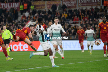 2024-03-07 - Bryan Cristante (AS Roma); goal 4-0 during the UEFA Europa League 2023-2024 road of 16 football match between AS Roma and Brighton at the Olympic Stadium in Rome on March 07, 2024. - ROMA VS BRIGHTON & HOVE ALBION - UEFA EUROPA LEAGUE - SOCCER