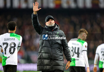 2024-03-08 - Jurgen Klopp Manager of Liverpool thanks fans at full time during the UEFA Europa League, Round of 16, 1st leg football match between Sparta Prague and Liverpool on 7 March 2024 at epet ARENA in Prague, Czech Republic - FOOTBALL - EUROPA LEAGUE - SPARTA PRAGUE V LIVERPOOL - UEFA EUROPA LEAGUE - SOCCER