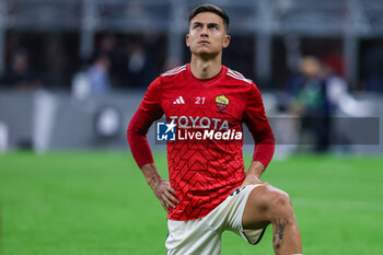 2024-04-11 - Paulo Dybala of AS Roma looks on during UEFA Europa League 2023/24 Quarter Finals - 1st  leg football match between AC Milan and AS Roma at San Siro Stadium, Milan, Italy on April 11, 2024 - AC MILAN VS AS ROMA - UEFA EUROPA LEAGUE - SOCCER