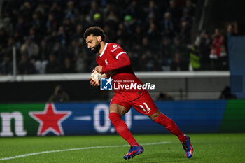 2024-04-18 - Mohamed Salah of Liverpool FC scores a penalty during the UEFA Europa League quarter finals second leg match between Atalanta BC and Liverpool FC on Avril 18, 2024 at Gewiss stadium in Bergamo, Italy. Credit: Tiziano Ballabio - ATALANTA BC VS LIVERPOOL FC - UEFA EUROPA LEAGUE - SOCCER
