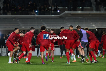 2024-04-18 - Team of Liverpool FC warms up prior to the UEFA Europa League quarter finals first leg match between Atalanta BC and Liverpool FC on Avril 18, 2024 at Gewiss stadium in Bergamo, Italy. Credit: Tiziano Ballabio - ATALANTA BC VS LIVERPOOL FC - UEFA EUROPA LEAGUE - SOCCER