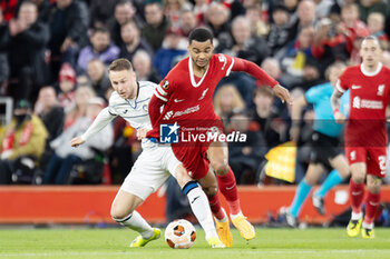 2024-04-11 - Atalanta midfielder Teun Koopmeiners (7) battles with Liverpool forward Cody Gakpo (18) during the UEFA Europa League, Quarter-finals, 1st leg football match between Liverpool and Atalanta on 11 April 2024 at Anfield stadium in Liverpool, England - FOOTBALL - EUROPA LEAGUE - LIVERPOOL V ATALANTA - UEFA EUROPA LEAGUE - SOCCER