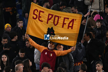 2024-04-18 - Supporters of A.S. Roma during the UEFA Europa League Quarter-final second Leg match, between A.S. Roma vs A.C. Milan at the Olympic Stadium on April 18, 2024 in Rome, Italy. - AS ROMA VS AC MILAN - UEFA EUROPA LEAGUE - SOCCER