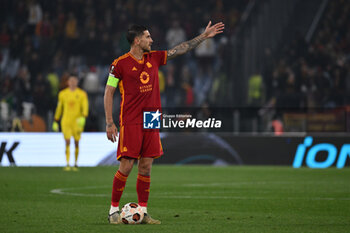 2024-04-18 - Lorenzo Pellegrini of A.S. Roma during the UEFA Europa League Quarter-final second Leg match, between A.S. Roma vs A.C. Milan at the Olympic Stadium on April 18, 2024 in Rome, Italy. - AS ROMA VS AC MILAN - UEFA EUROPA LEAGUE - SOCCER