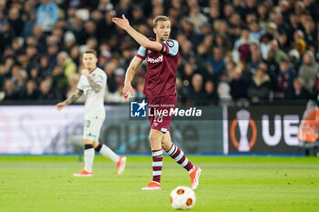 2024-04-18 - Tomas Soucek of West Ham during the UEFA Europa League, Quater-Finals, 2nd Leg football match between West Ham United FC and Bayer 04 Leverkusen on 18 April 2024 at London Stadium in London, England - FOOTBALL - EUROPA LEAGUE - WEST HAM V BAYER LEVERKUSEN - UEFA EUROPA LEAGUE - SOCCER