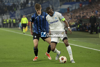 2024-05-02 - Geoffrey Kondogbia of Marseille, left Charles De Ketelaere of Atalanta during the UEFA Europa League, Semi-finals, 1st leg football match between Olympique de Marseille (OM) and Atalanta Bergame on May 2, 2024 at Velodrome stadium in Marseille, France - FOOTBALL - EUROPA LEAGUE - MARSEILLE V ATALANTA - UEFA EUROPA LEAGUE - SOCCER