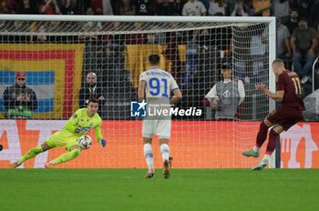 2024-10-24 - Roma’s Artem Dovbyk goal 0-1 during the UEFA Europa League 2024-2025  football match between AS Roma and FC Dynamo Kyiv at the Olympic Stadium in Rome on October 24, 2024. - AS ROMA VS FC DYNAMO KYIV - UEFA EUROPA LEAGUE - SOCCER