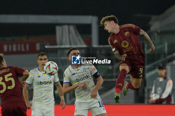 2024-10-24 - Roma’s Nicola Zalewski during the UEFA Europa League 2024-2025  football match between AS Roma and FC Dynamo Kyiv at the Olympic Stadium in Rome on October 24, 2024. - AS ROMA VS FC DYNAMO KYIV - UEFA EUROPA LEAGUE - SOCCER