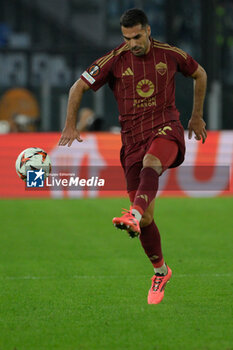 2024-10-24 - Roma’s Zeki Celik during the UEFA Europa League 2024-2025  football match between AS Roma and FC Dynamo Kyiv at the Olympic Stadium in Rome on October 24, 2024. - AS ROMA VS FC DYNAMO KYIV - UEFA EUROPA LEAGUE - SOCCER