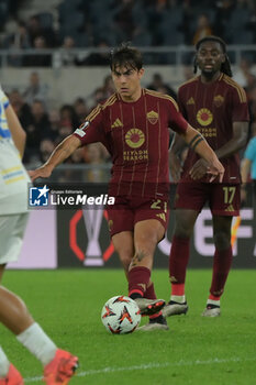 2024-10-24 - Roma’s Paulo Dybala during the UEFA Europa League 2024-2025  football match between AS Roma and FC Dynamo Kyiv at the Olympic Stadium in Rome on October 24, 2024. - AS ROMA VS FC DYNAMO KYIV - UEFA EUROPA LEAGUE - SOCCER