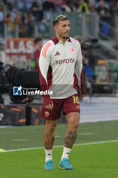 2024-10-24 - Roma’s Leandro Paredes during the UEFA Europa League 2024-2025  football match between AS Roma and FC Dynamo Kyiv at the Olympic Stadium in Rome on October 24, 2024. - AS ROMA VS FC DYNAMO KYIV - UEFA EUROPA LEAGUE - SOCCER