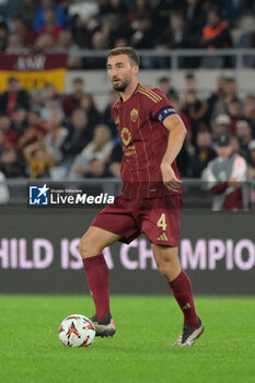 2024-10-24 - Roma’s Bryan Cristante during the UEFA Europa League 2024-2025  football match between AS Roma and FC Dynamo Kyiv at the Olympic Stadium in Rome on October 24, 2024. - AS ROMA VS FC DYNAMO KYIV - UEFA EUROPA LEAGUE - SOCCER