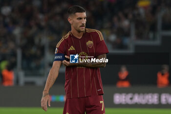 2024-10-24 - Roma’s Lorenzo Pellegrini during the UEFA Europa League 2024-2025  football match between AS Roma and FC Dynamo Kyiv at the Olympic Stadium in Rome on October 24, 2024. - AS ROMA VS FC DYNAMO KYIV - UEFA EUROPA LEAGUE - SOCCER