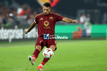 2024-09-26 - Rome, Italy 26.9.2024: Zeki Celik of Roma during the UEFA Europa League 2024-2025 day 1, football match between AS Roma vs Athletic Club Bilbao at Olympic Stadium in Rome. - AS ROMA VS ATHLETIC BILBAO - UEFA EUROPA LEAGUE - SOCCER