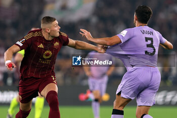 2024-09-26 - Rome, Italy 26.9.2024: Artem Dovbyk of Roma, Vivian of Athletic Bilbao during the UEFA Europa League 2024-2025 day 1, football match between AS Roma vs Athletic Club Bilbao at Olympic Stadium in Rome. - AS ROMA VS ATHLETIC BILBAO - UEFA EUROPA LEAGUE - SOCCER