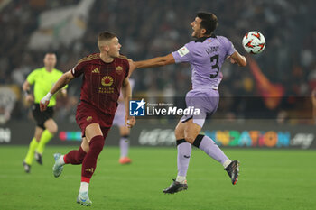 2024-09-26 - Rome, Italy 26.9.2024: Artem Dovbyk of Roma, Vivian of Athletic Bilbao during the UEFA Europa League 2024-2025 day 1, football match between AS Roma vs Athletic Club Bilbao at Olympic Stadium in Rome. - AS ROMA VS ATHLETIC BILBAO - UEFA EUROPA LEAGUE - SOCCER