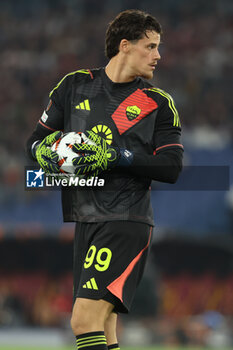 2024-09-26 - Rome, Italy 26.9.2024: Mile Svilar of Roma during the UEFA Europa League 2024-2025 day 1, football match between AS Roma vs Athletic Club Bilbao at Olympic Stadium in Rome. - AS ROMA VS ATHLETIC BILBAO - UEFA EUROPA LEAGUE - SOCCER